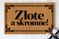 złote a skromne wycieraczka przed drzwi.png